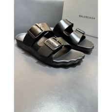 Balenciaga Slippers